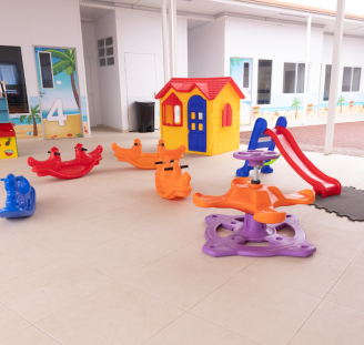 Sua Escola Completa com Mobilirios Entregues
