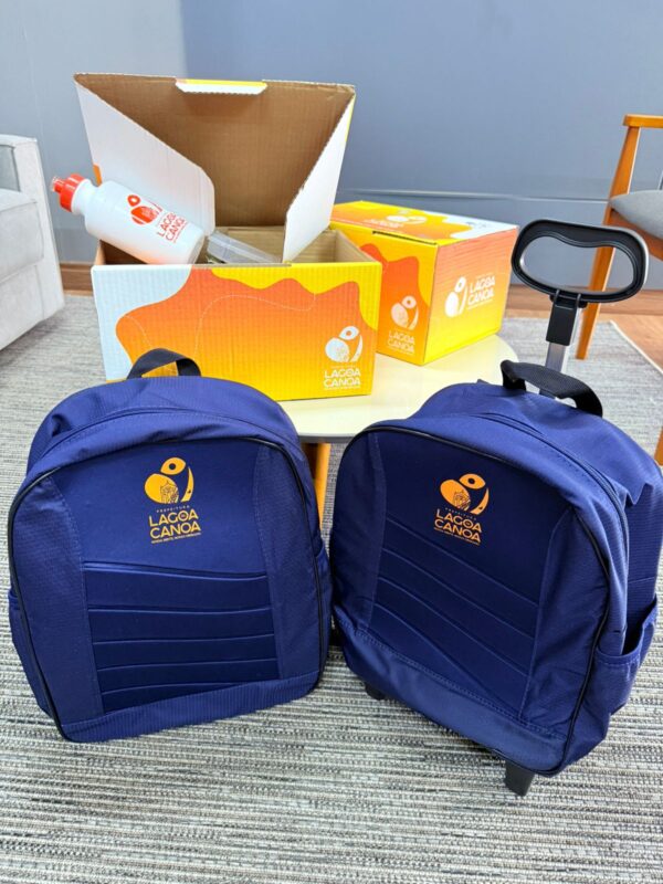 Mochila Escolar Pequena com Rodinhas