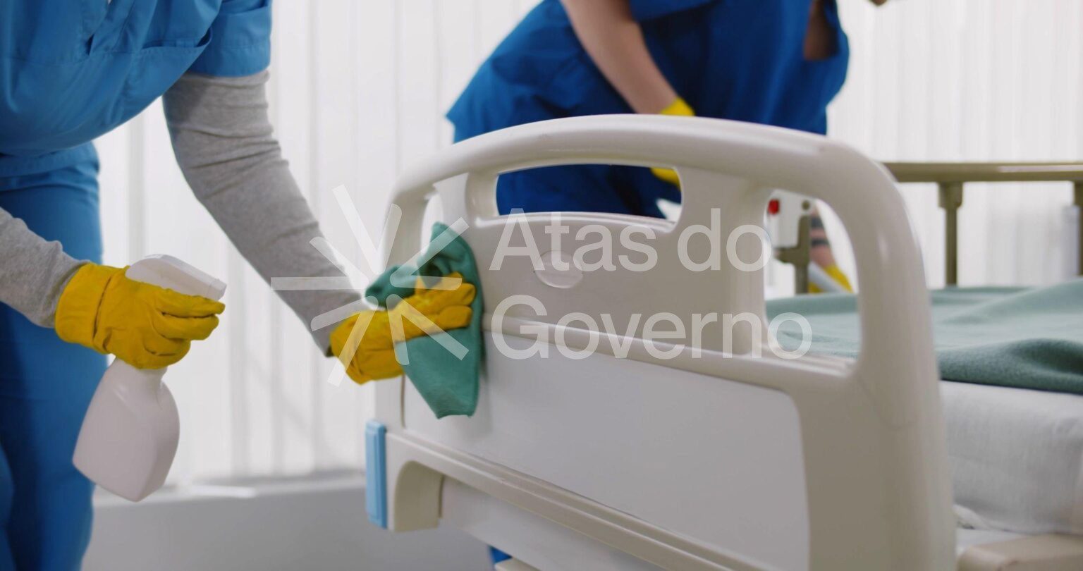 Saneantes hospitalares para higiene e segurança dos ambientes de saúde.